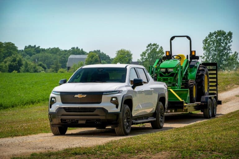 2024 Chevy Silverado EV WT 43